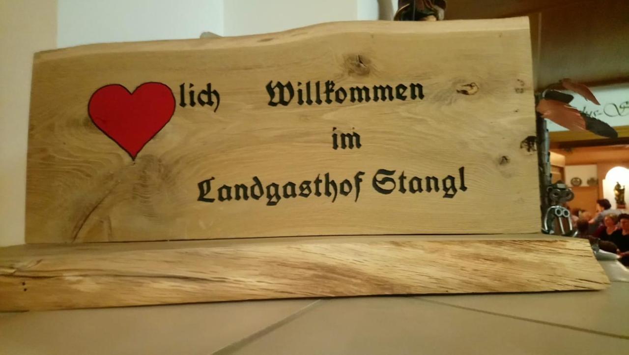 Moosinning Landgasthof Stangl מראה חיצוני תמונה